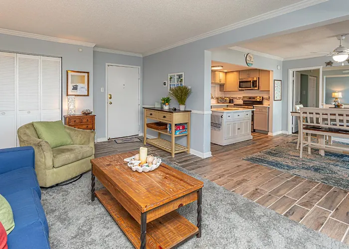 Holiday home 2 Bedroom With Ocean Views & Outdoor Pool!