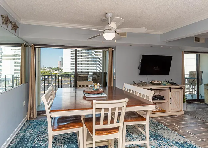 2 Bedroom With Ocean Views & Outdoor Pool! Ocean City