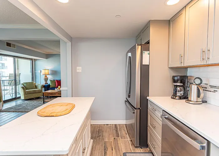 Holiday home 2 Bedroom With Ocean Views & Outdoor Pool! Ocean City