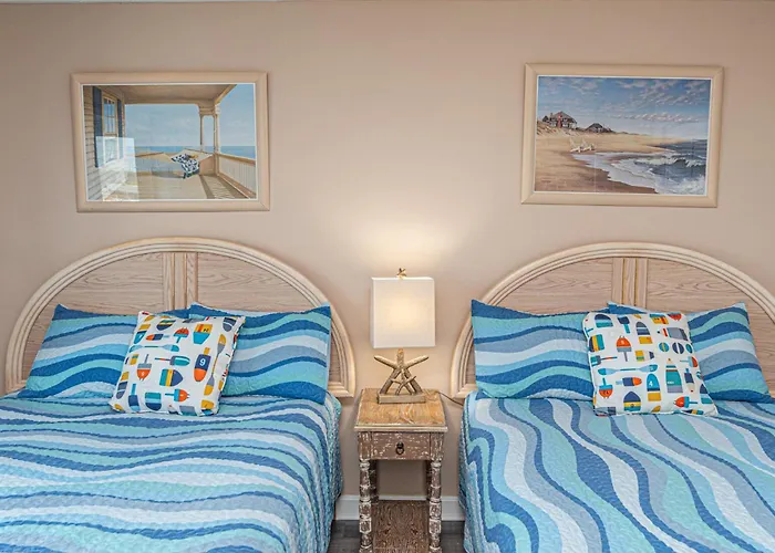 2 Bedroom With Ocean Views & Outdoor Pool! Holiday home Ocean City